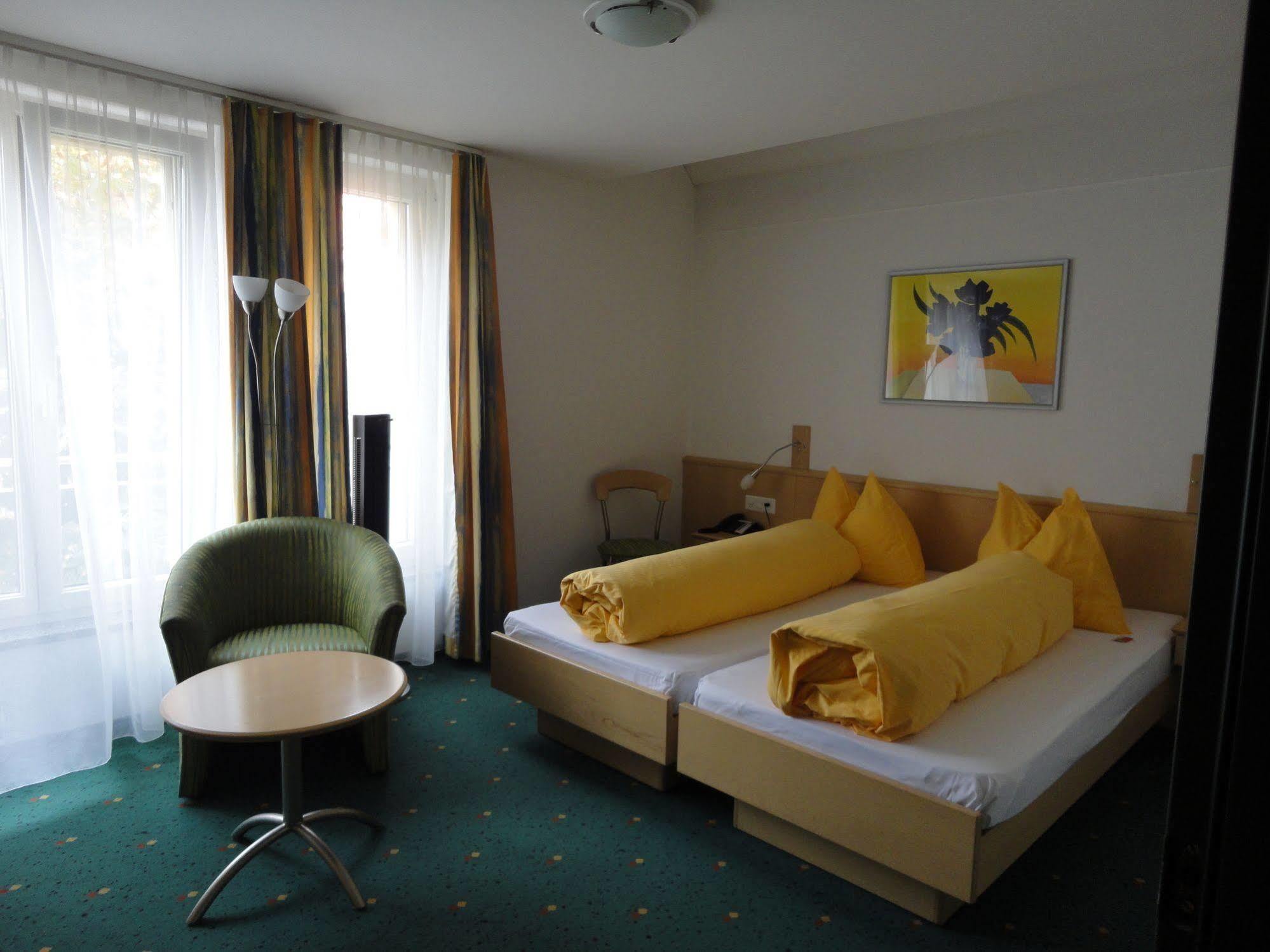 Hotel Hofbalzers Extérieur photo